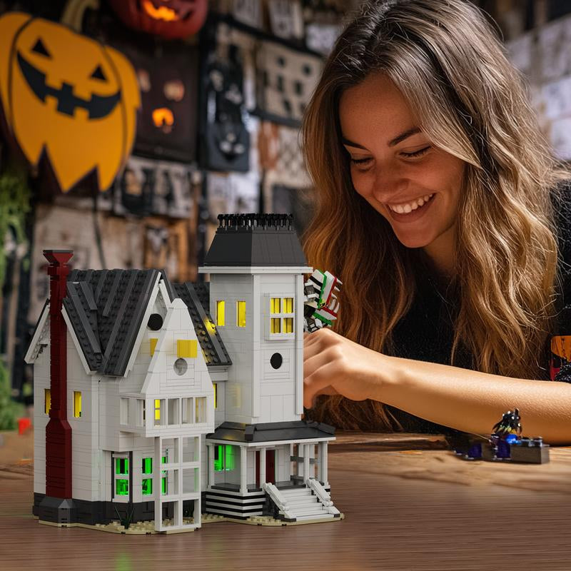 Haunted House Brick Set with LED Lights – Afterlife-Inspired Spooky Model Building Block Set for Gothic Home Decor & Halloween Gifting